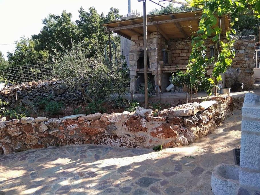 Find Your Peace In A Traditional Country House!! Lagia Buitenkant foto