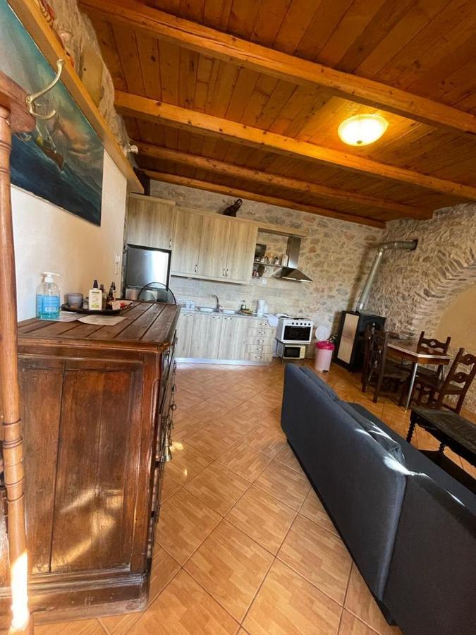 Find Your Peace In A Traditional Country House!! Lagia Buitenkant foto