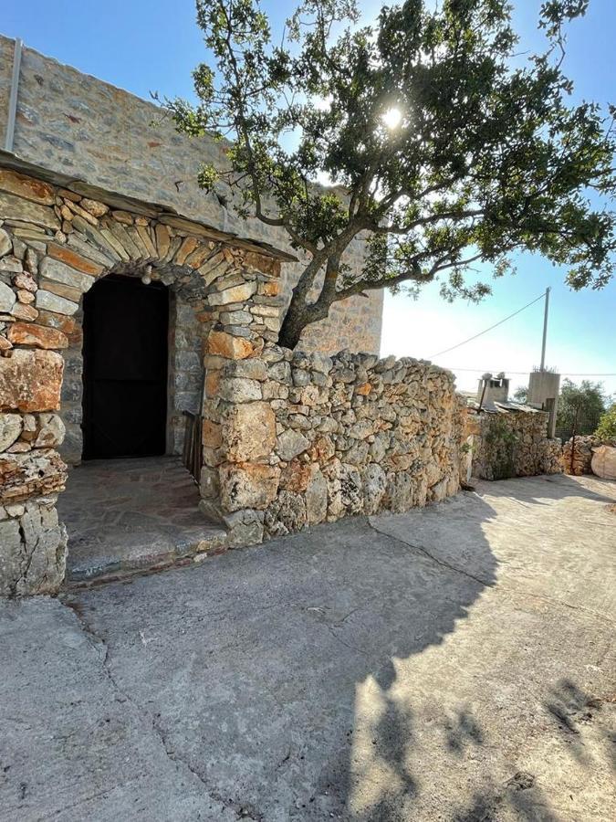 Find Your Peace In A Traditional Country House!! Lagia Buitenkant foto