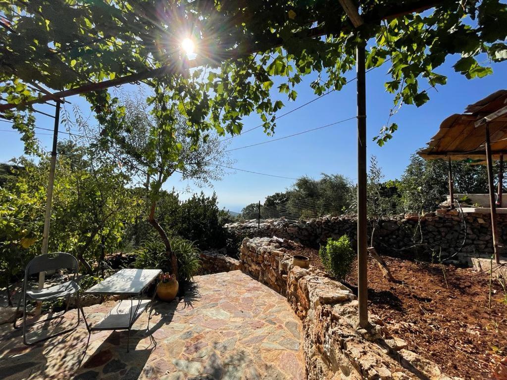 Find Your Peace In A Traditional Country House!! Lagia Buitenkant foto