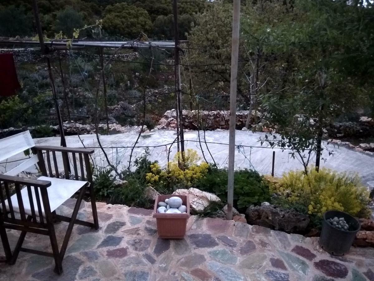 Find Your Peace In A Traditional Country House!! Lagia Buitenkant foto