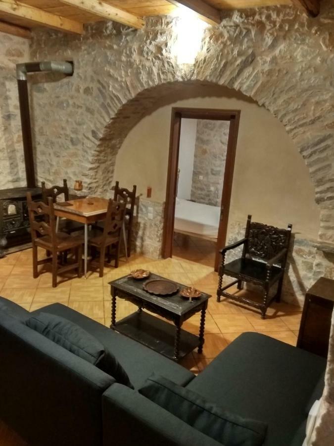Find Your Peace In A Traditional Country House!! Lagia Buitenkant foto
