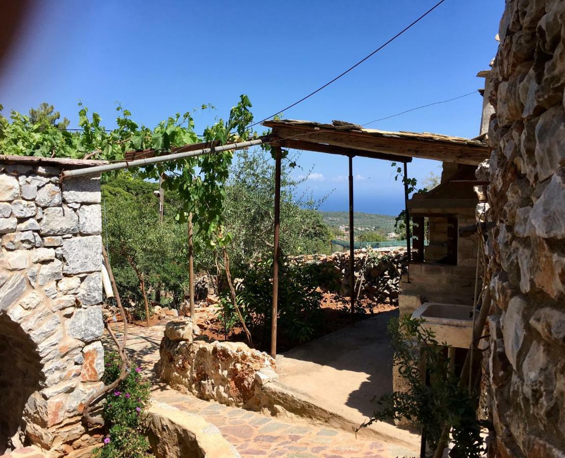 Find Your Peace In A Traditional Country House!! Lagia Buitenkant foto