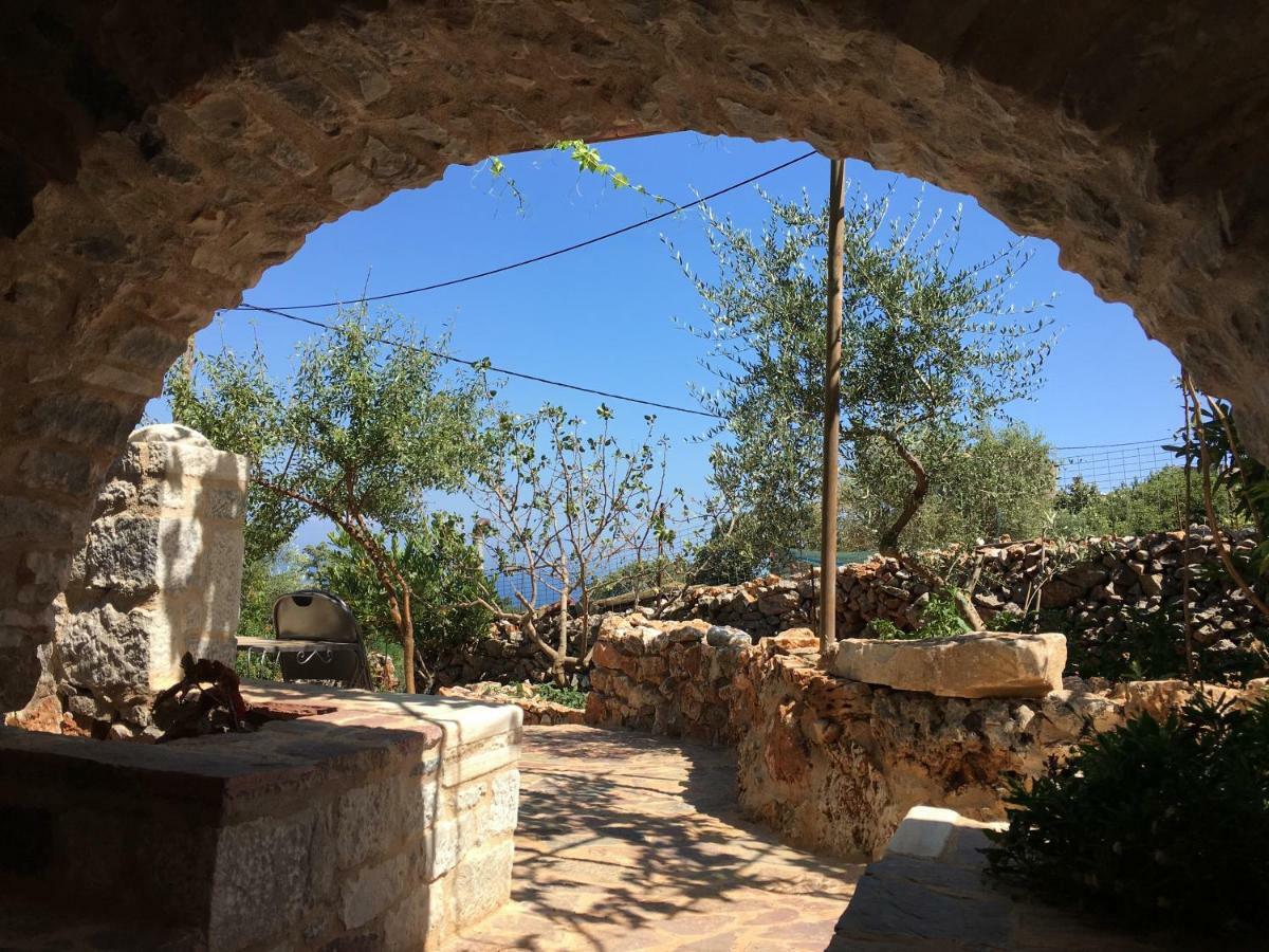 Find Your Peace In A Traditional Country House!! Lagia Buitenkant foto